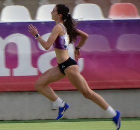 La atleta caudetana Cristina Asensio Pastor, convocada por la Real Federación Española de Atletismo para la selección nacional sub-18