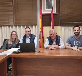 La concejalía de Medio Rural logra ampliar las horas de mantenimiento de caminos rurales en Caudete