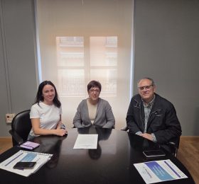 José Miguel Mollá recibe a la fundación RF para conocer nuevas iniciativas de apoyo oncológico.