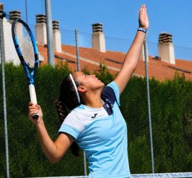 Victoria Requena se proclama Campeona Regional Sub-14 de Tenis y se clasifica para el Campeonato de España