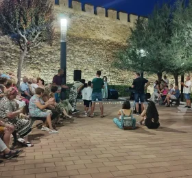 Música y poesía se darán cita bajo las estrellas en la Muralla del Castillo