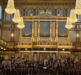 La concejal de Cultura reconoce a Pedro Sánchez Vaillo su éxito en Viena