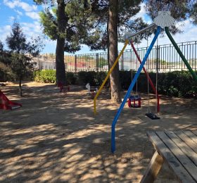 La Pinada de Santa Ana estrena nuevos juegos infantiles