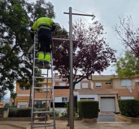 Se mejora la iluminación del Parque del Moto a petición de los vecinos