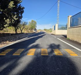 Se refuerzan las cunetas del Camino del Cabezo tras las primeras lluvias